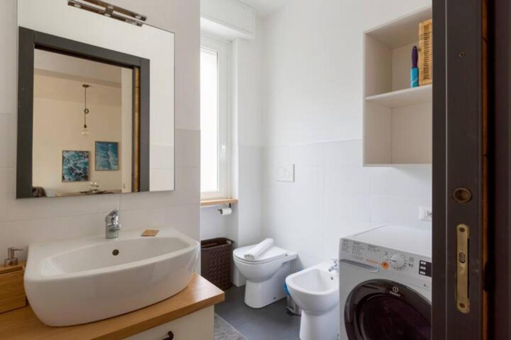 City Life & Mico Cosy And Functional Apartment Милано Екстериор снимка